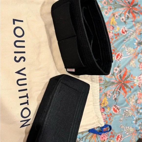 AUTHENTIC Louis Vuitton Neo Noe Black and Brown Monogram Shoulder Bag - Picture 6 of 6